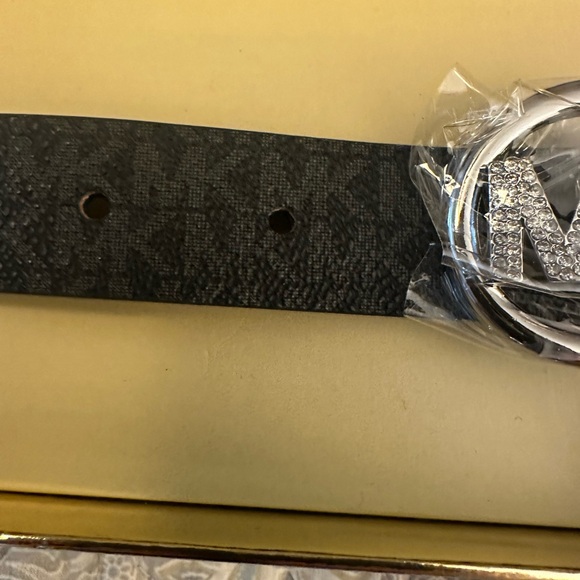 NWT Michael Kors Signature Belt Size S/M - Picture 4 of 9